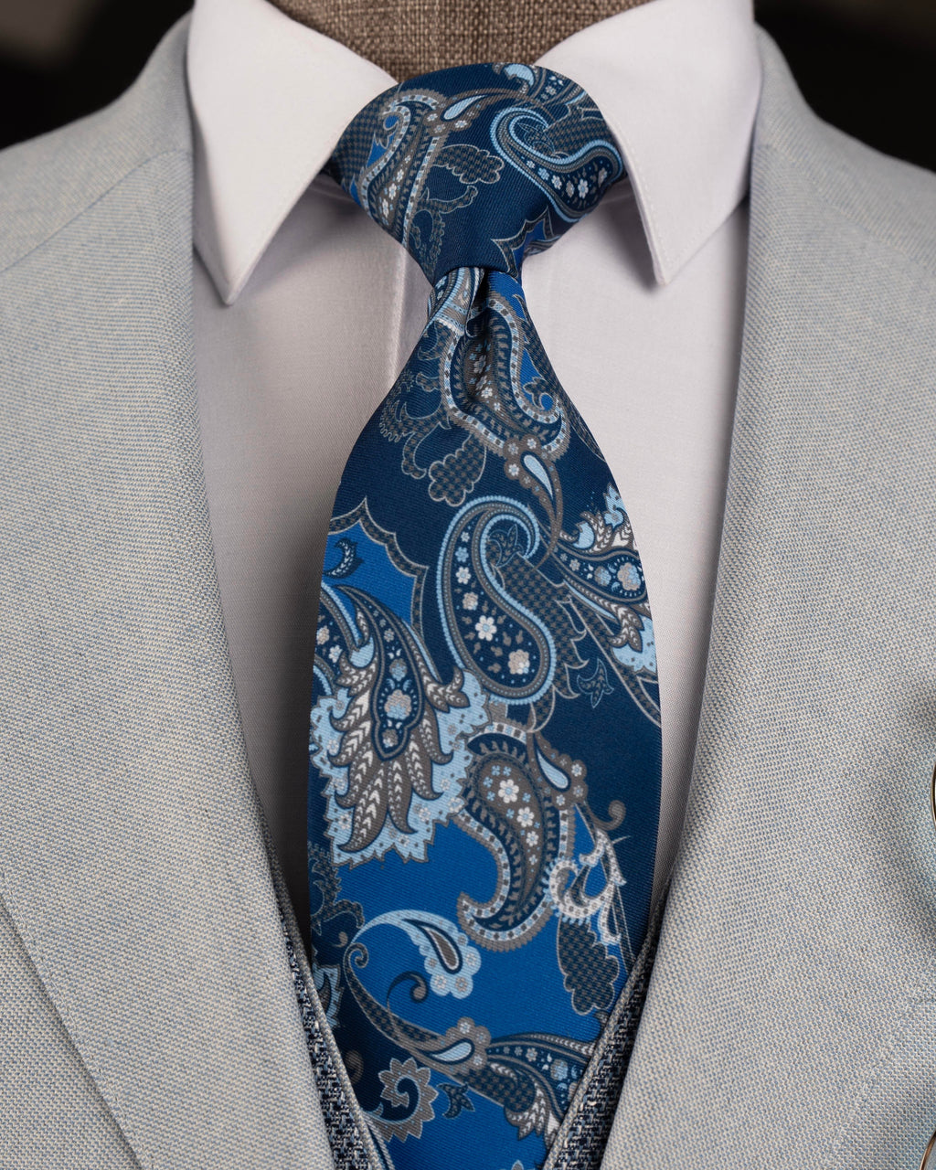 French Cuff Men's Grey Double Buttoned 3-Piece Suit