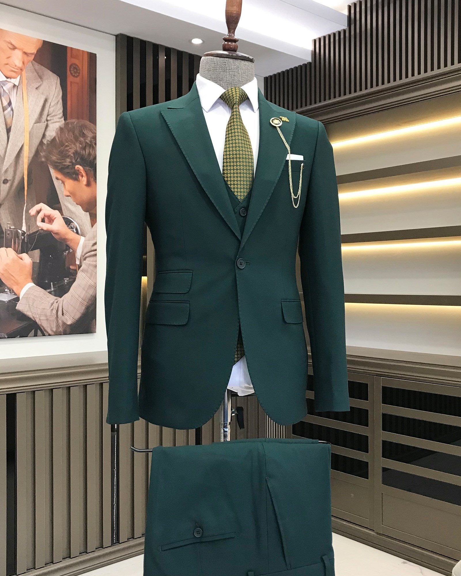 French Cuff Men's Bottle Green Single Buttoned 3-Piece Suit